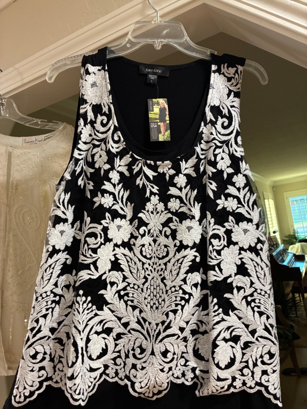 Karen Kane Black Scoop Neck Tank Top